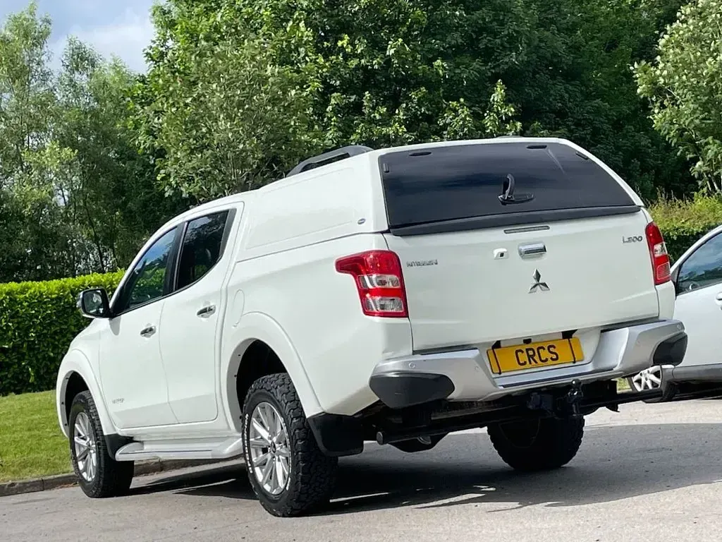 Used Mitsubishi L200 Warrior 178 HP (130 kW) 2017 White Pickup
