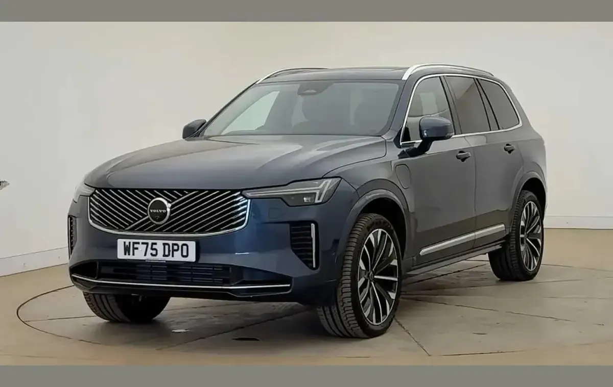 Used Volvo XC90 Ultra 455 HP (334 kW) 2025 Blue SUV