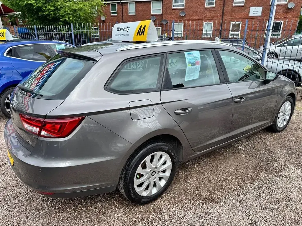 Used Seat Leon SE 105 HP (77 kW) 2015 Grey Estate