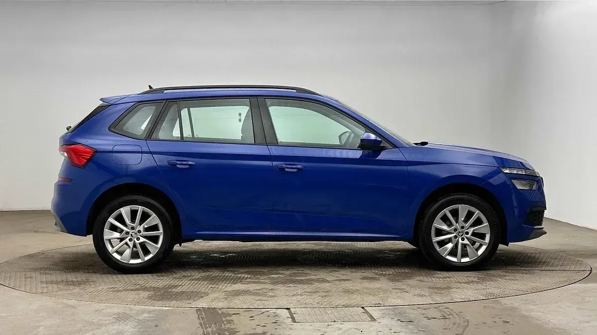 Used Skoda 110 R SE 81 HP (59 kW) 2023 Energy blue Estate
