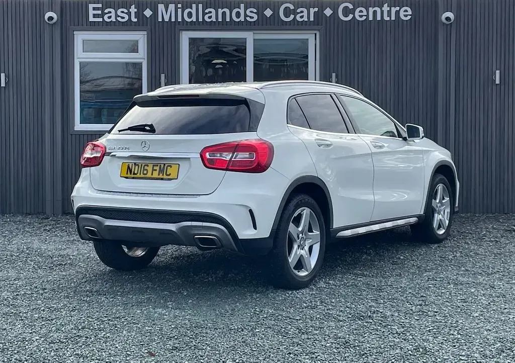Used Mercedes GLA200 AMG line 136 HP (100 kW) 2016 White SUV