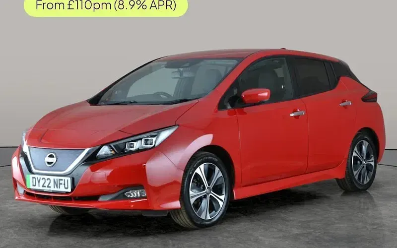 Begagnad Nissan Leaf Tekna 110 kW (150 HK) 2022 Halvkombi