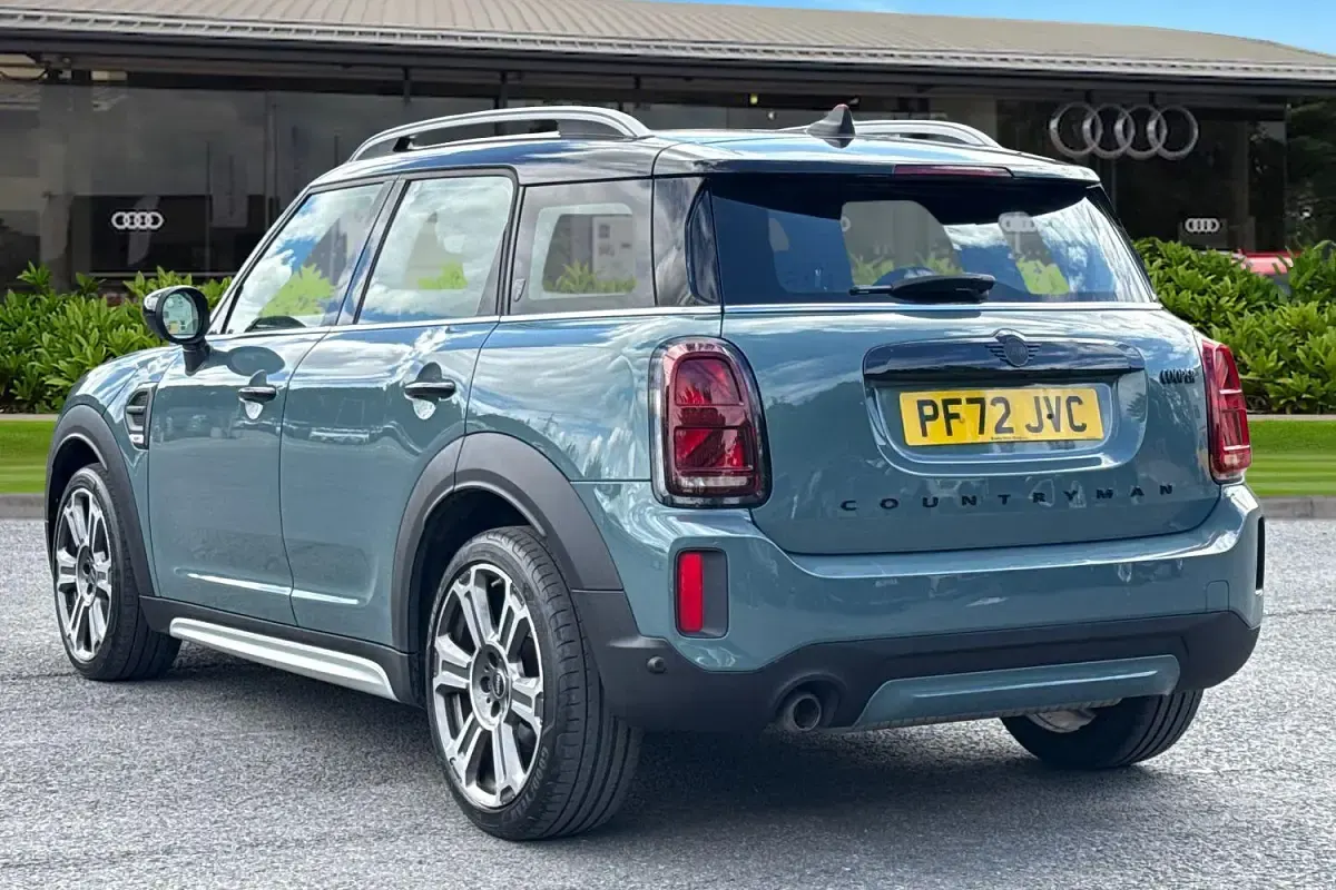 Used Mini Cooper Countryman Exclusive 2022 Green SUV