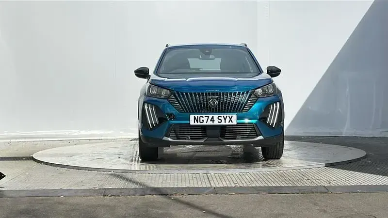 Gebraucht Peugeot 2008 Allure 130 PS (95 kW) 2025 Blau SUV
