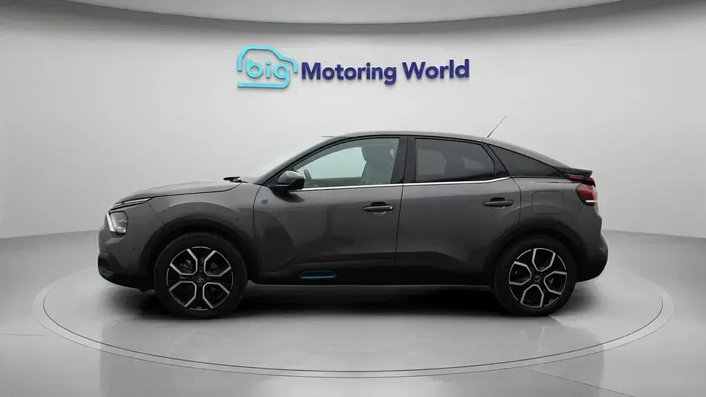 Usado Citroën e-C4 Shine 100 kW (136 HP) 2022 Citadino