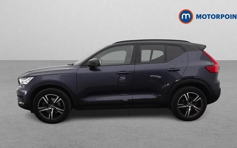 Used Volvo XC40 R-Design 197 HP (144 kW) 2021 Blue SUV