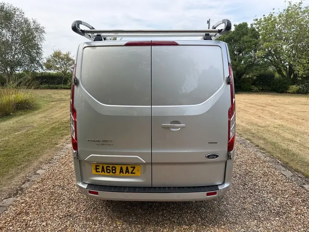 Used Ford Transit Custom Limited 130 HP (95 kW) 2018 Silver Van