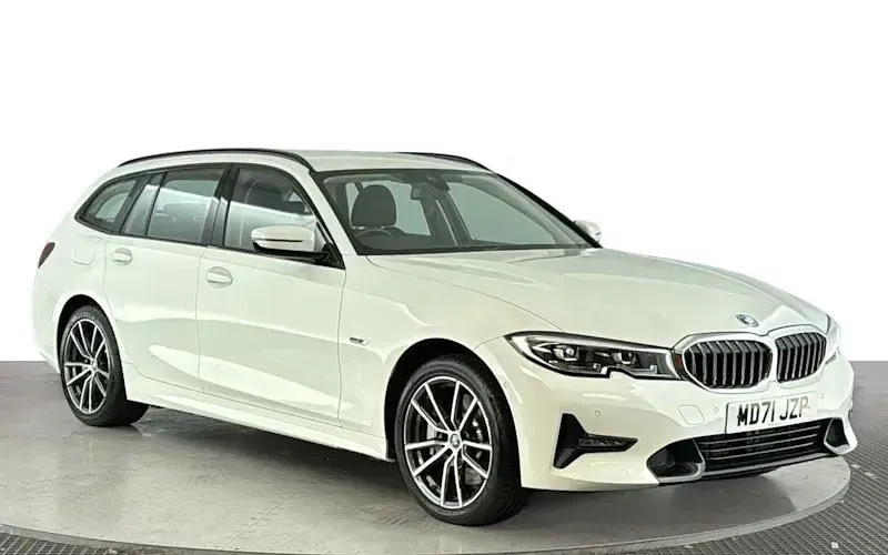 Usado BMW 330e Sport Line 292 HP (214 kW) 2022 Branco Carrinha