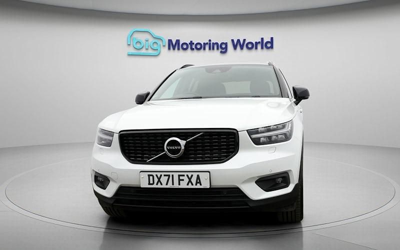 Used Volvo XC40 R-Design 211 HP (155 kW) 2021 SUV