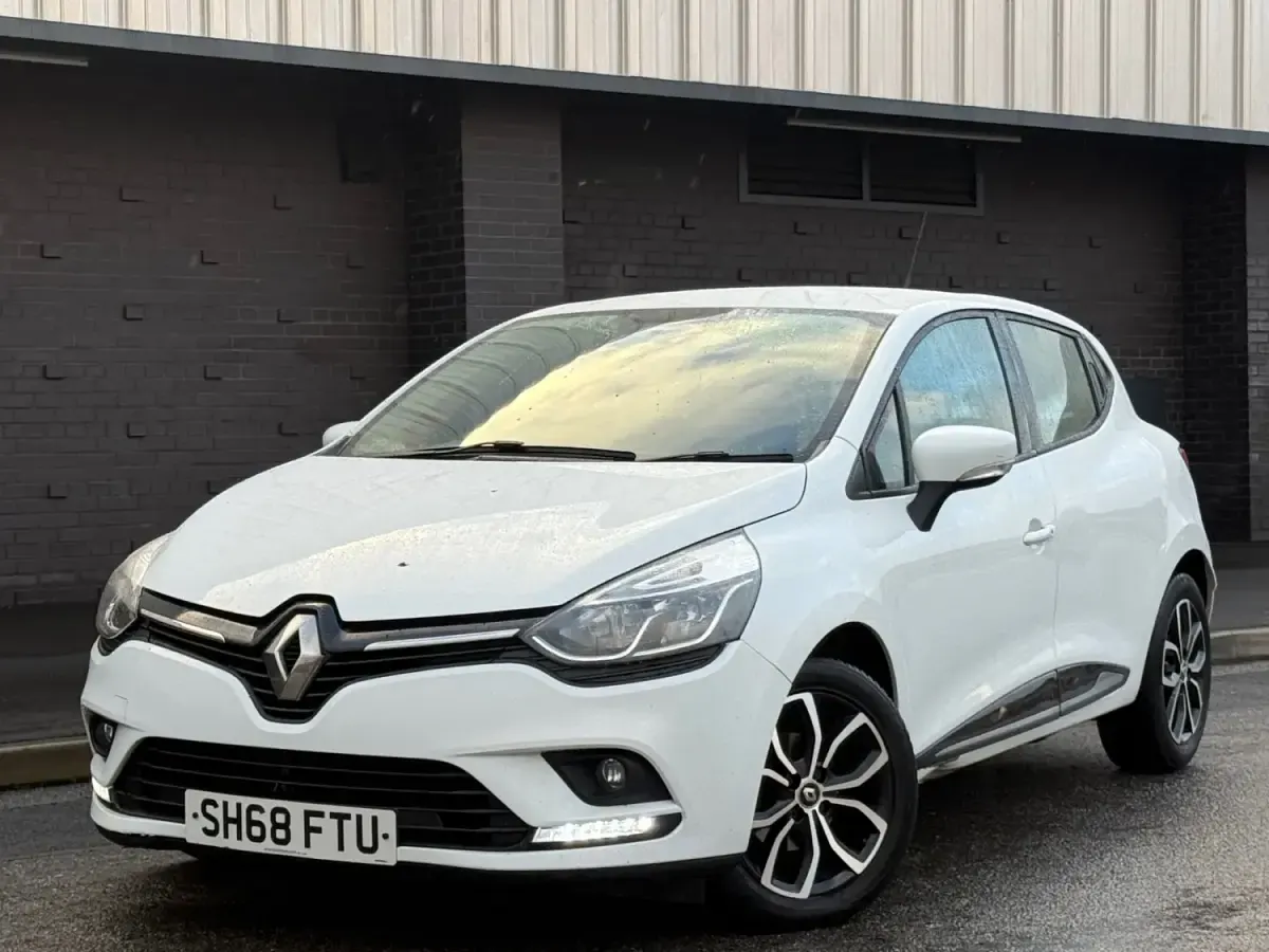 Usado Renault Clio IV Play 2018 Branco Citadino
