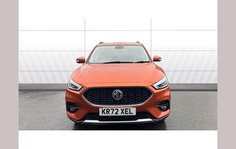 Used MG ZS Exclusive 111 HP (81 kW) 2023 Orange SUV