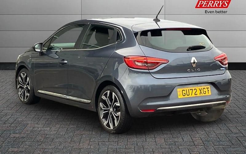 Used Renault Clio V SE 140 HP (102 kW) 2022 Hatchback