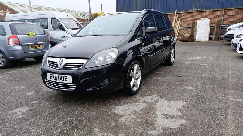 Used Vauxhall Zafira SRi 140 HP (102 kW) 2011 Black MPV