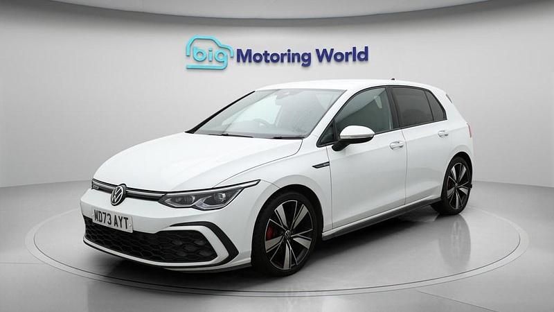 Second-hand VW Golf VIII GTD 200 CP (147 kW) 2023 Alb Hatchback