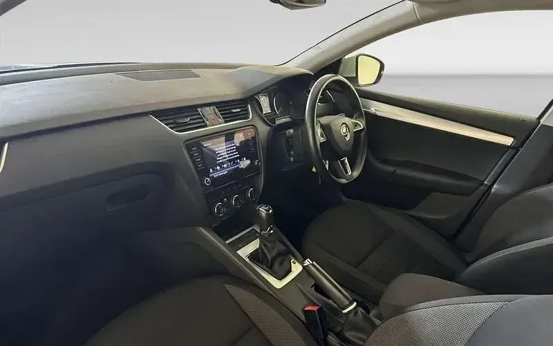 Used Skoda Octavia SE Technology 116 HP (85 kW) 2019 Grey Estate