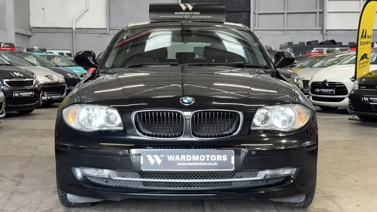 Used BMW 118 Sport Line 2010 Black Hatchback