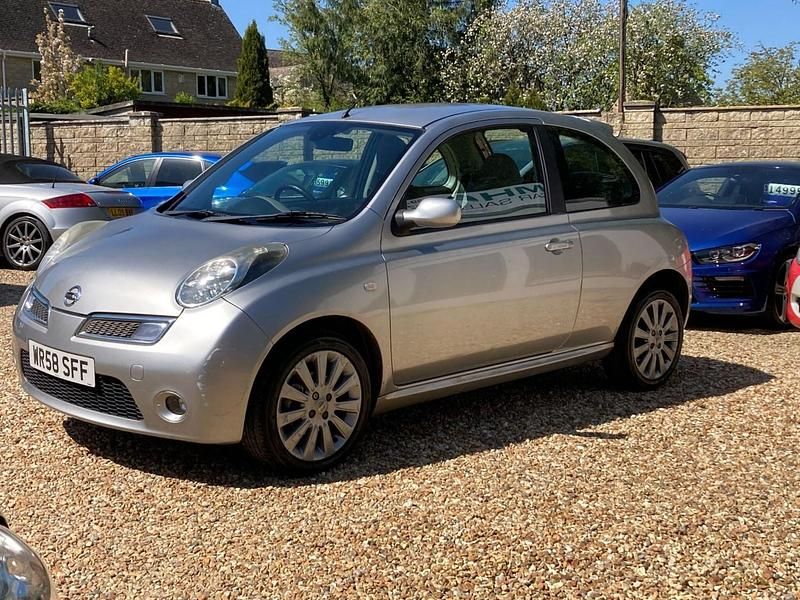 Begagnad Nissan Micra 88 HK (64 kW) 2009 Silver Halvkombi