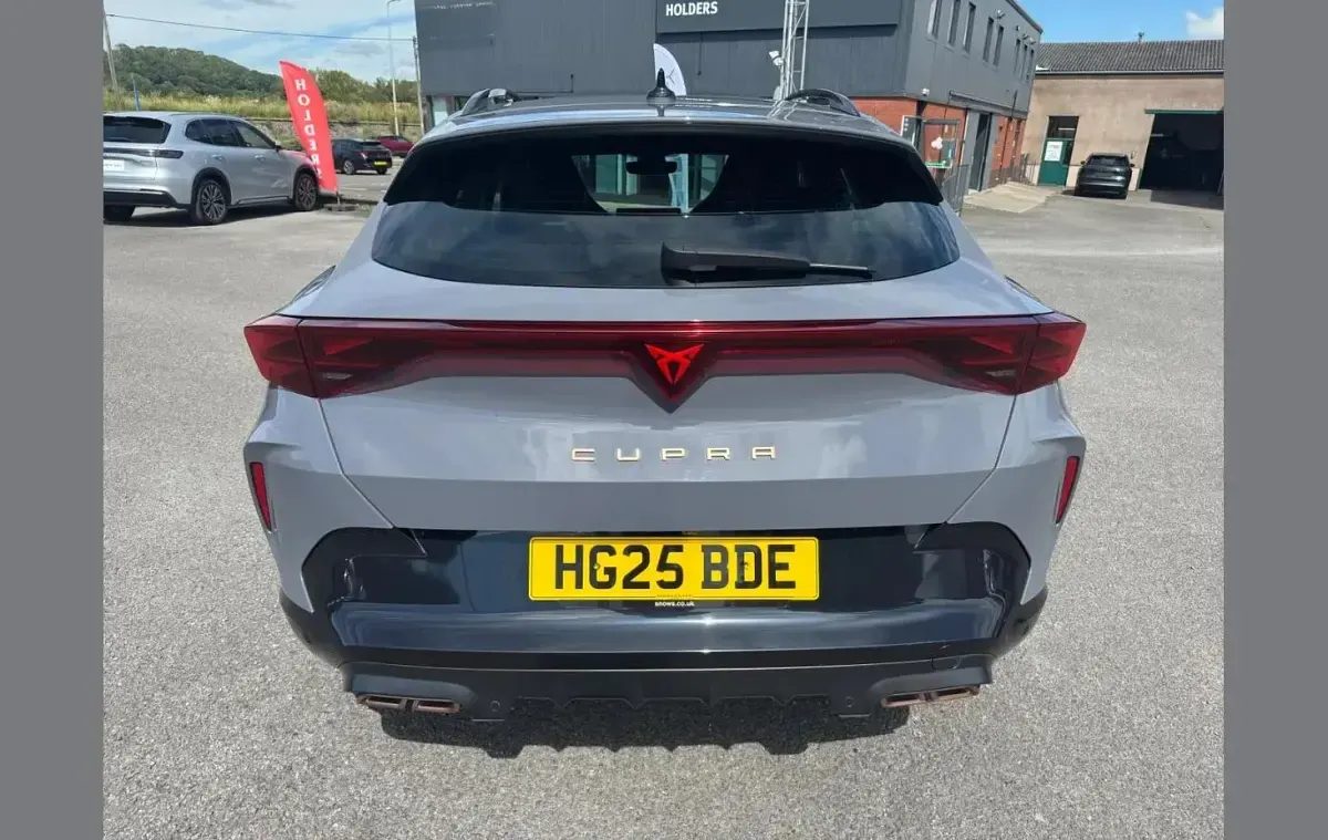 Used Cupra Formentor VZ2 267 HP (196 kW) 2025 Grey SUV