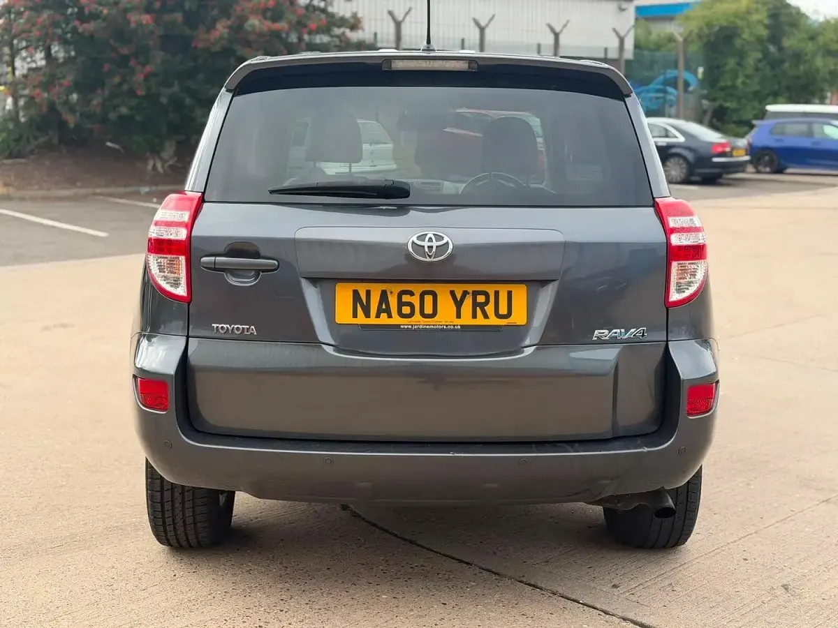 Used Toyota RAV4 150 HP (110 kW) 2010 Grey SUV