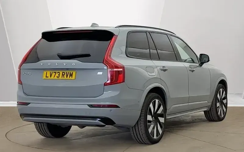 Used Volvo XC90 Ultimate 455 HP (334 kW) 2023 Vapour grey SUV