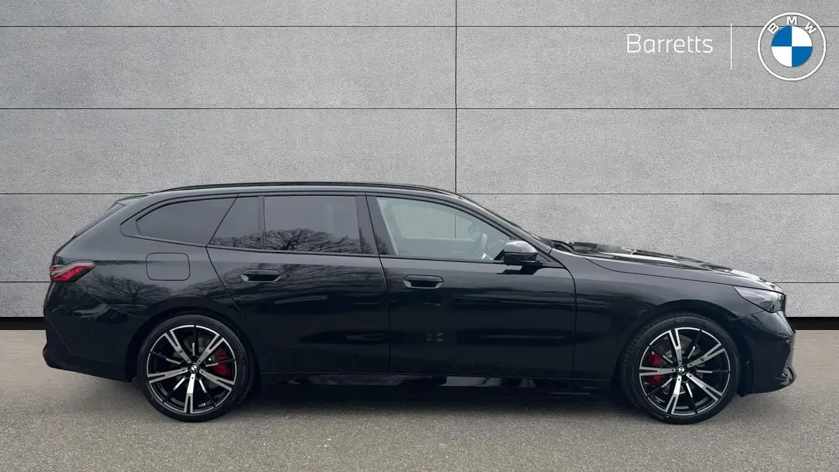 Used BMW 530e M Sport 295 HP (216 kW) 2026 Black Estate
