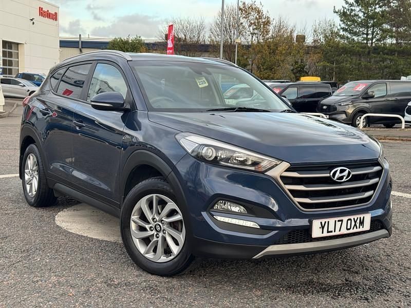 Blue Used 2017 Hyundai Tucson SE SUV | £8,449 (Fair price) - Image 1/3
