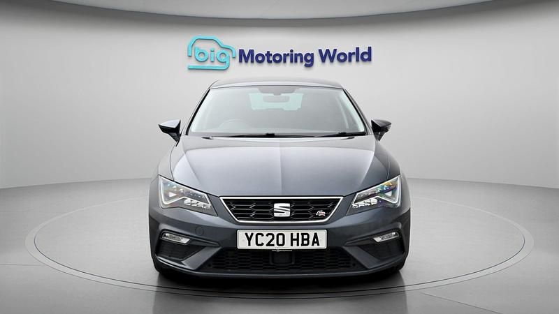Begagnad Seat Leon FR 129 HK (94 kW) 2020