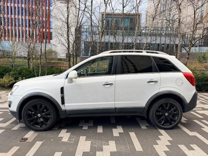 Used Vauxhall Antara 163 HP (119 kW) 2015 White SUV