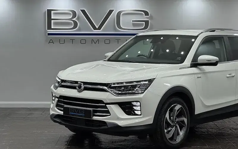 Used SsangYong Korando 136 HP (100 kW) 2019 White SUV