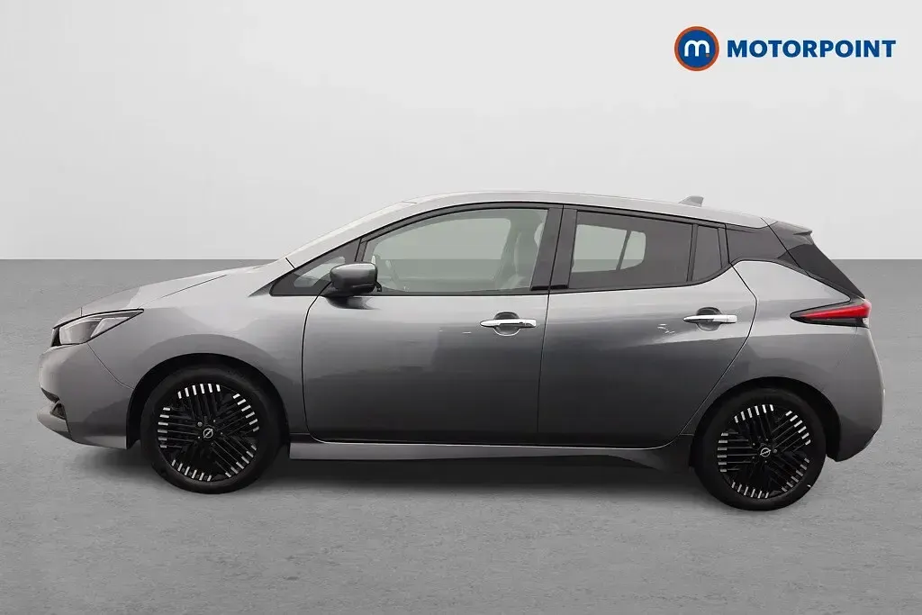 Used Nissan Leaf Tekna 110 kW (150 HP) 2023 Grey Hatchback