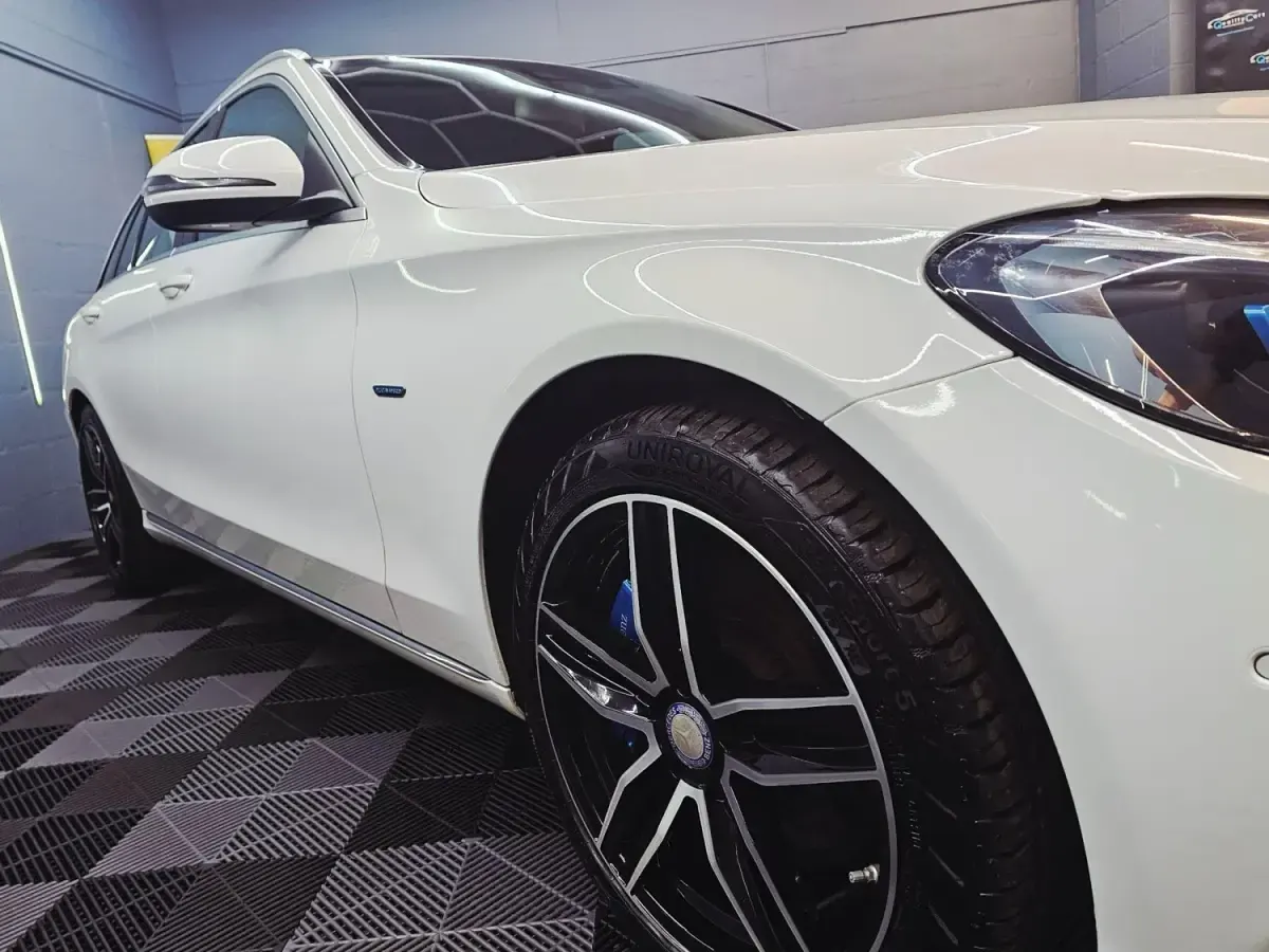 Begagnad Mercedes C350e 2016 Vit Kombi