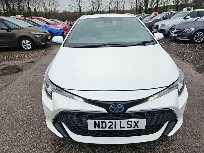Used Toyota Corolla 2021 White Estate
