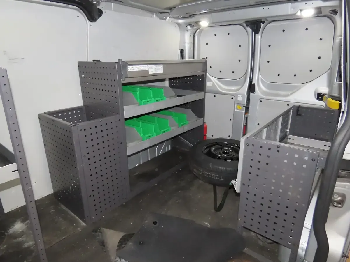 Used Ford Transit Custom Limited 130 HP (95 kW) 2022 Silver Van