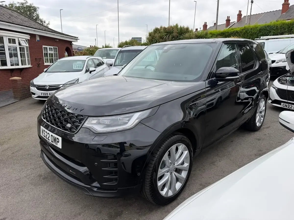 Used Land Rover Discovery 5 HSE Dynamic 296 HP (217 kW) 2022 Black SUV