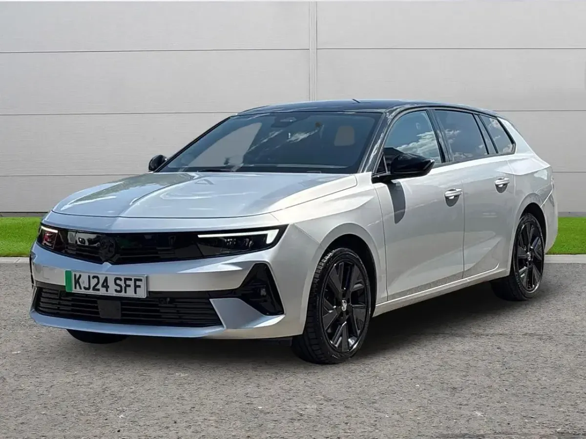 Used Vauxhall Astra 113 kW (154 HP) 2024 Grey Estate
