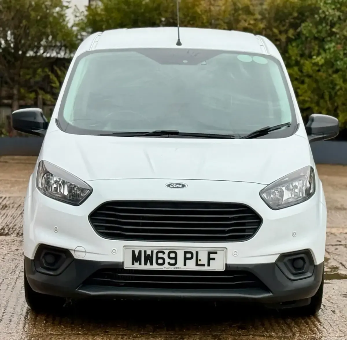 Begagnad Ford Transit 100 HK (73 kW) 2020 Vit