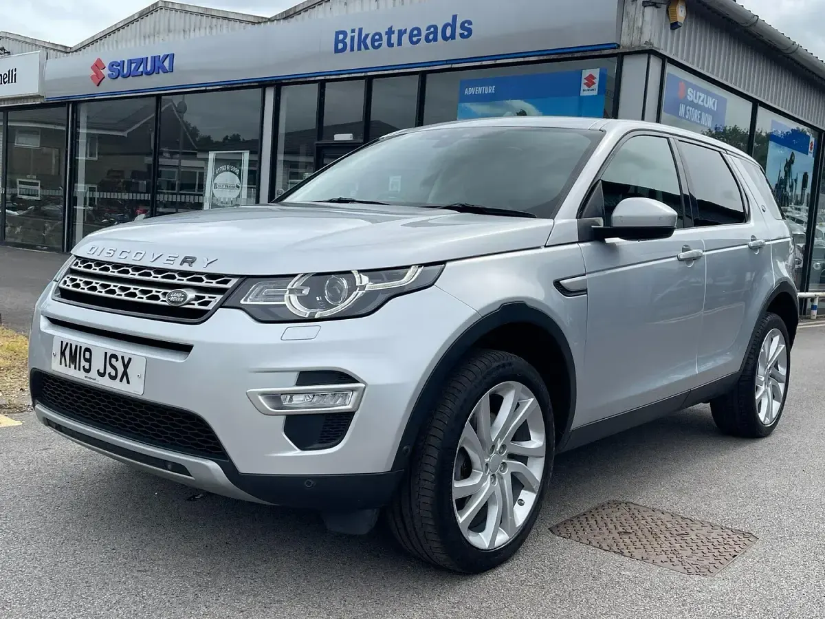 Used Land Rover Discovery Sport HSE Luxury 240 HP (176 kW) 2019 Silver SUV