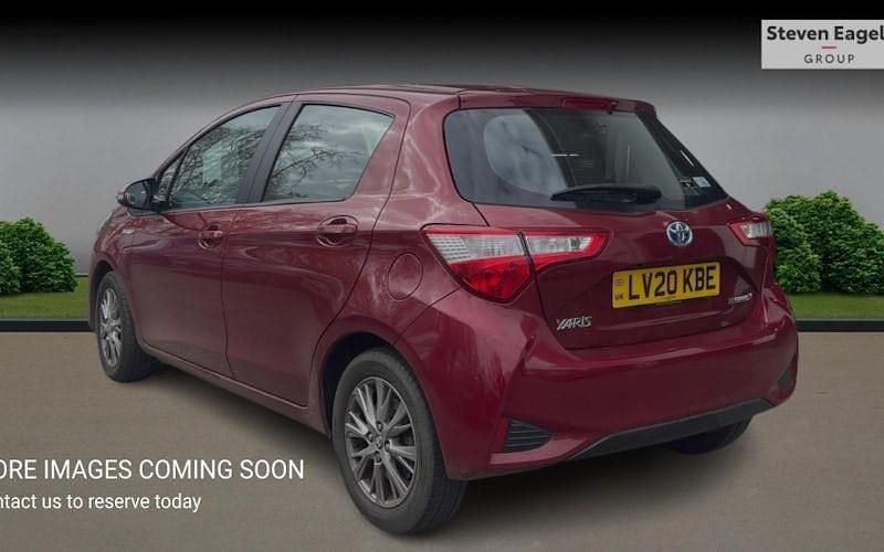 Used Toyota Yaris Hybrid 101 HP (74 kW) 2020 Hatchback