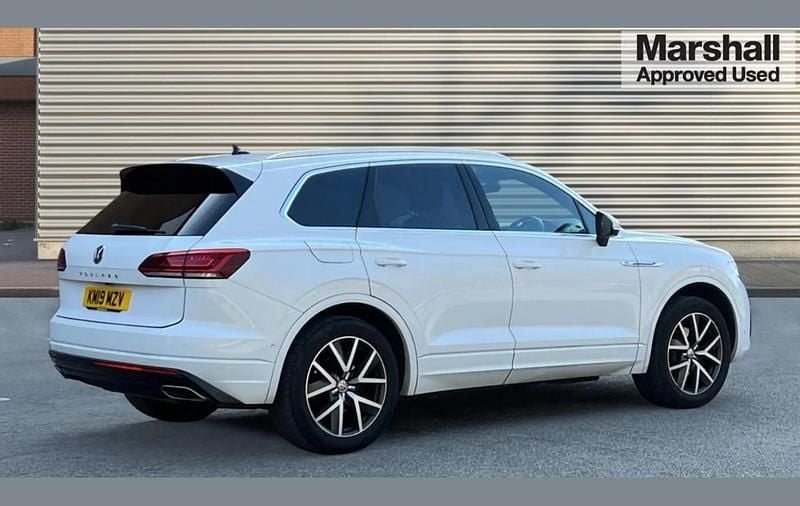 Used VW Touareg R-line 286 HP (210 kW) 2019 White SUV