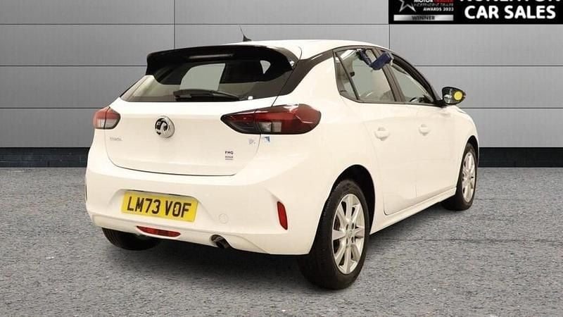 Used Vauxhall Corsa Design Edition 100 HP (73 kW) 2023 White Hatchback