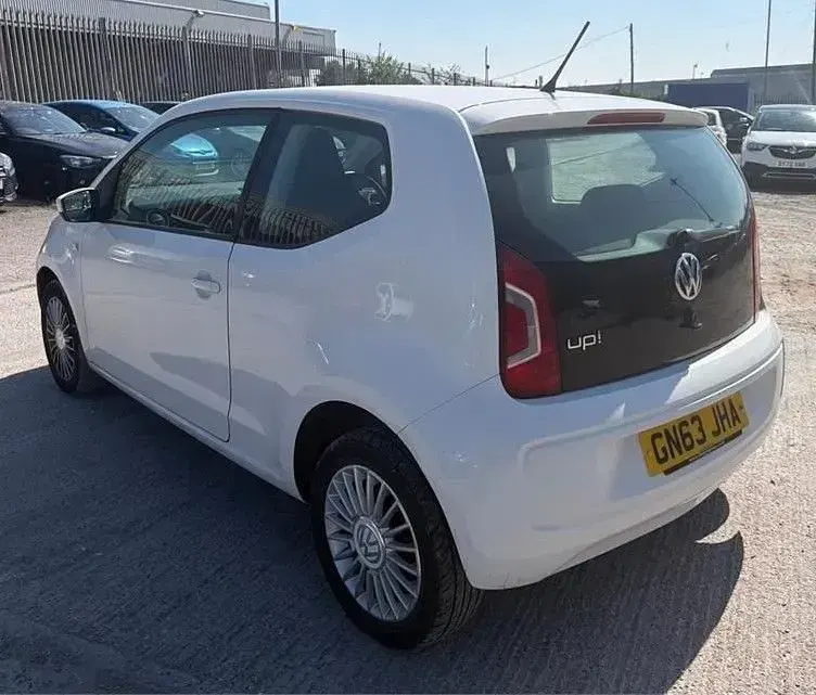 Used VW up! high up! 75 HP (55 kW) 2013 White Hatchback