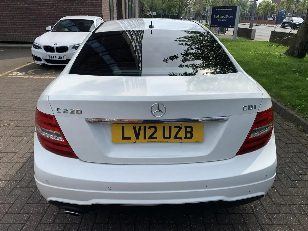 Usado Mercedes C220 AMG 2012 Branco Coupé