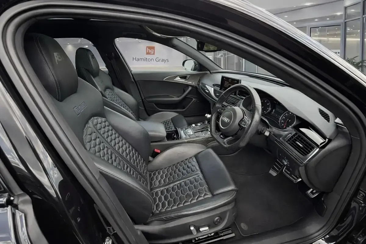 Used Audi RS6 Performance 560 HP (411 kW) 2015 Black Estate