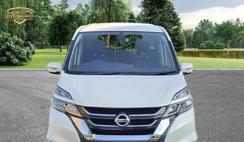Used Nissan Serena 2017 White MPV