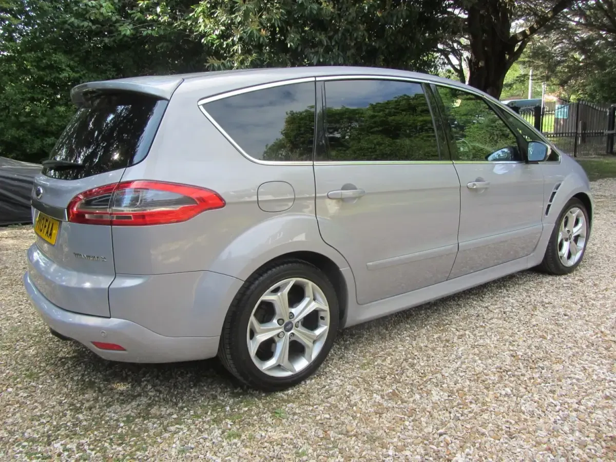 Usado Ford S-MAX Titanium X 2013 Prateado Monovolume