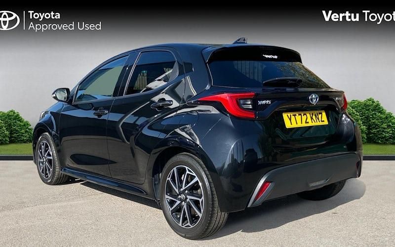 Used Toyota Yaris Hybrid Design 116 HP (85 kW) 2023 Hatchback