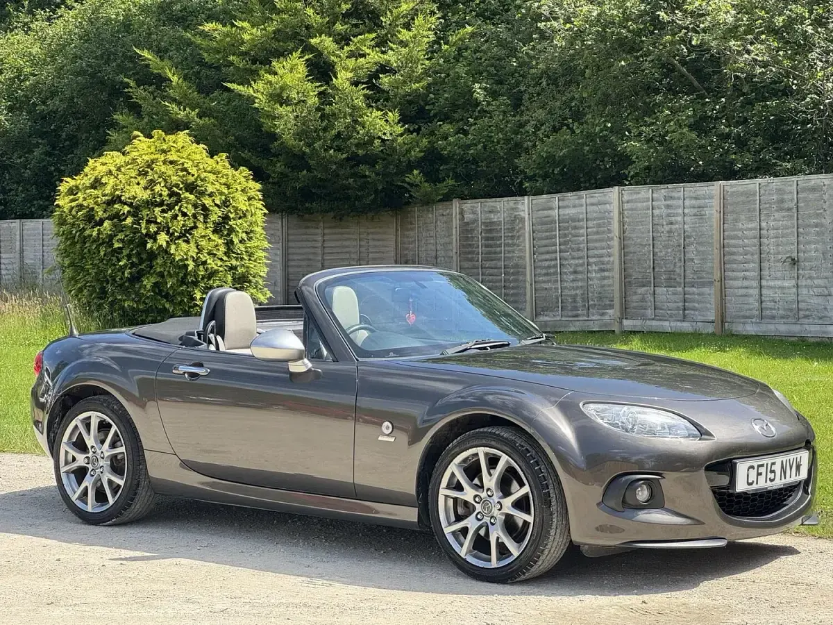 Used Mazda MX5 Edition 126 HP (92 kW) 2015 Grey Cabriolet