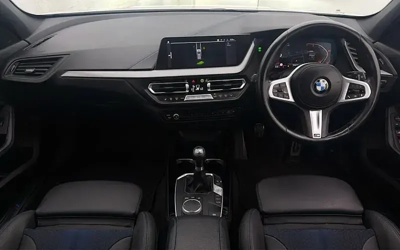Used BMW 118 M Sport 136 HP (100 kW) 2022 White Hatchback