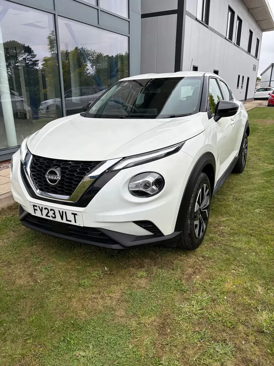 Used Nissan Juke Acenta 2023 White SUV