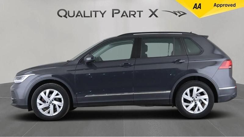 Used VW Tiguan Life 150 HP (110 kW) 2022 Grey SUV